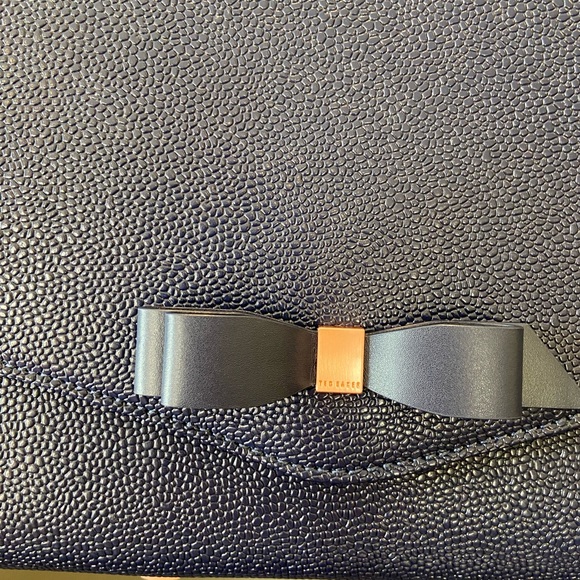 NWT Authentic Navy Ted Baker Krystan Bow Leather Envelope Pouch/bag - Picture 17 of 17